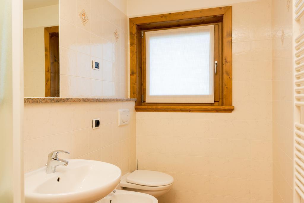 Bait Del Pont Aparthotel Livigno Exterior photo