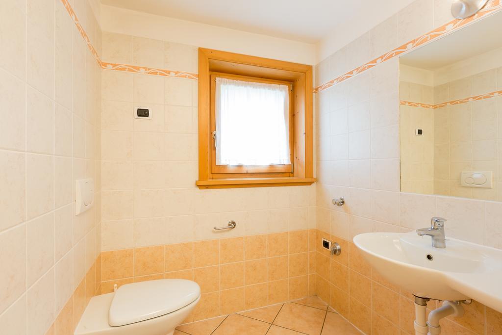 Bait Del Pont Aparthotel Livigno Exterior photo